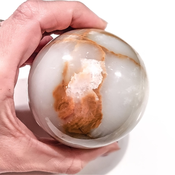 8cm Afghan Jade Crystal Sphere & Wooden Stand Weight: 534.1 g 75-80mm - Picture 9 of 10